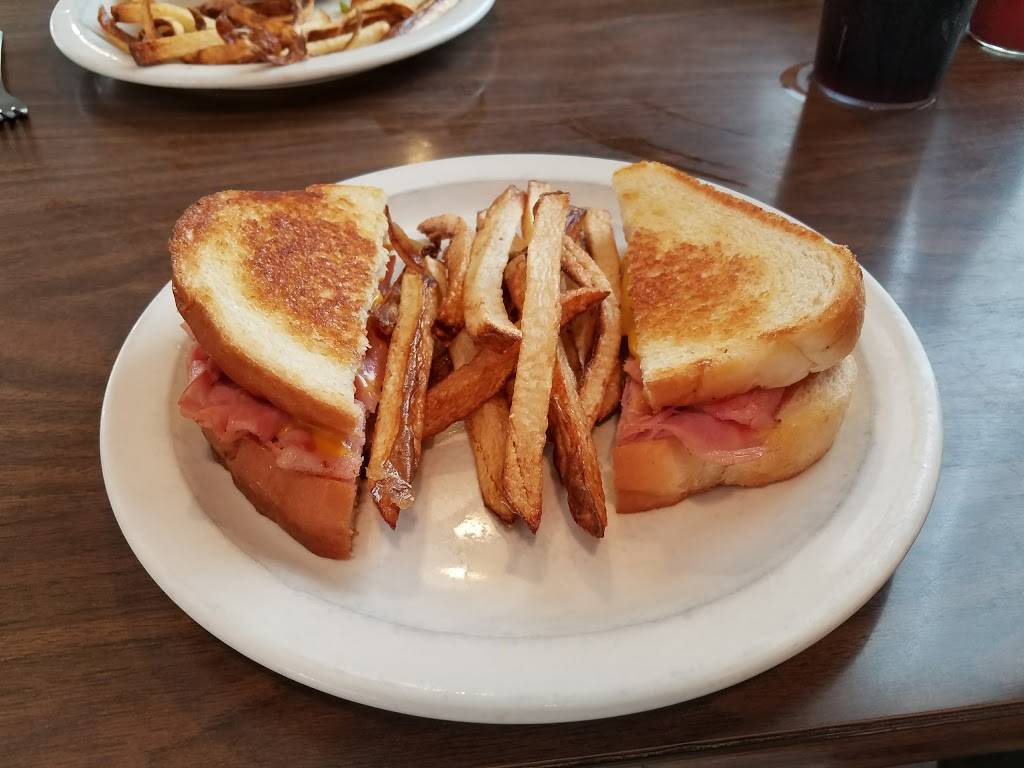 Susannas Olde Fashioned Dining | restaurant | 707 S Main St, North Canton, OH 44720, USA | 3304993030 OR +1 330-499-3030