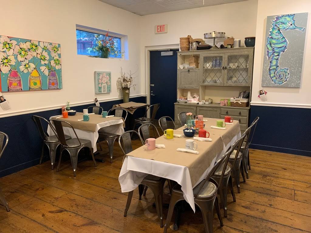 Palmers Village Café | cafe | 223 Mallery St, St Simons, GA 31522, USA | 9126345515 OR +1 912-634-5515