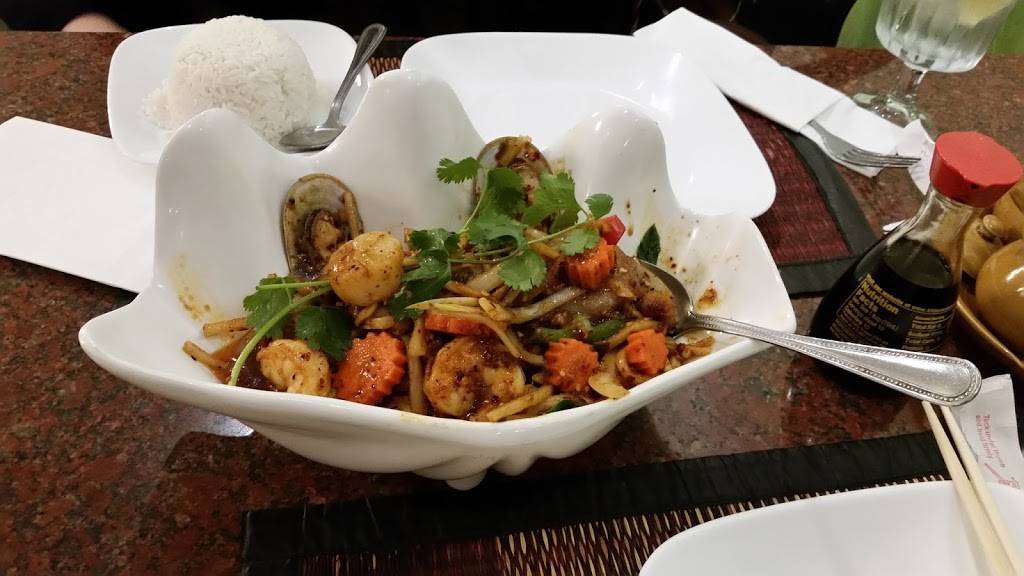 Thai Chili Restaurant | restaurant | 1812 N Tustin St, Orange, CA 92865, USA | 7149983822 OR +1 714-998-3822