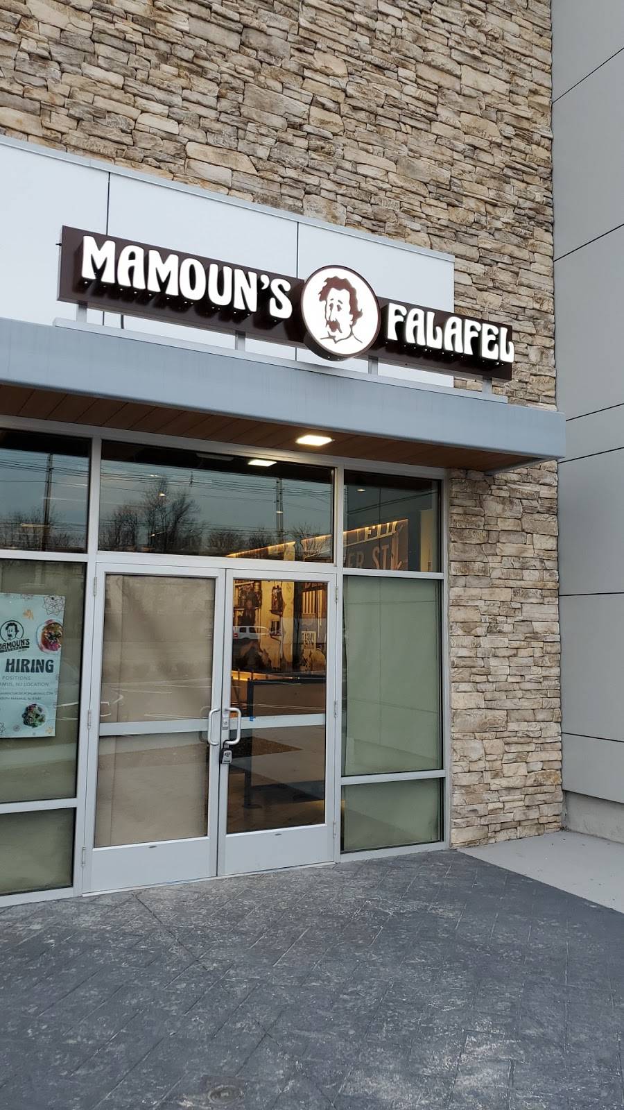Mamouns Falafel | restaurant | 305 NJ-17 S, Paramus, NJ 07652, USA | 2015237220 OR +1 201-523-7220
