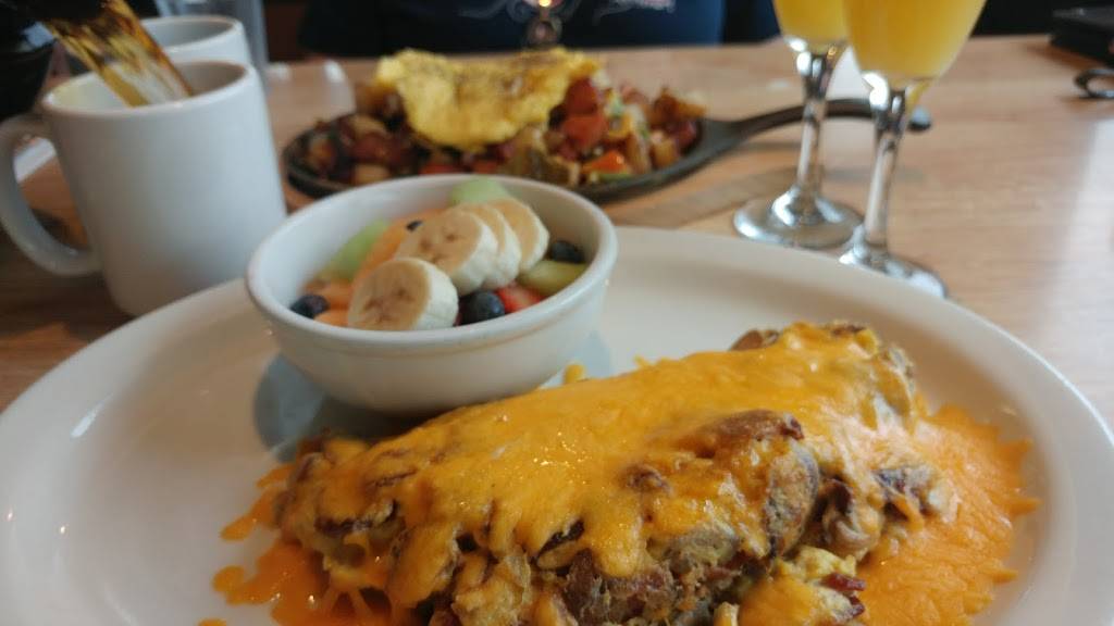 Crestline Cafe | cafe | 23943 Lake Dr, Crestline, CA 92325, USA | 9093384128 OR +1 909-338-4128