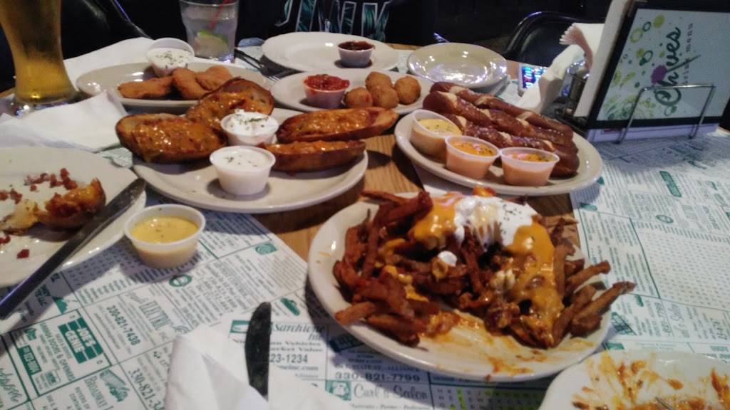 Chives | restaurant | 2355 S Union Ave, Alliance, OH 44601, USA | 3308299955 OR +1 330-829-9955