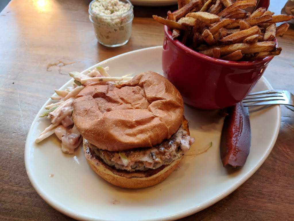 La Belle & La Boeuf - Burger Bar | restaurant | 1100 Boulevard Maloney O #401, Gatineau, QC J8T 6G3, Canada | 8196003233 OR +1 819-600-3233