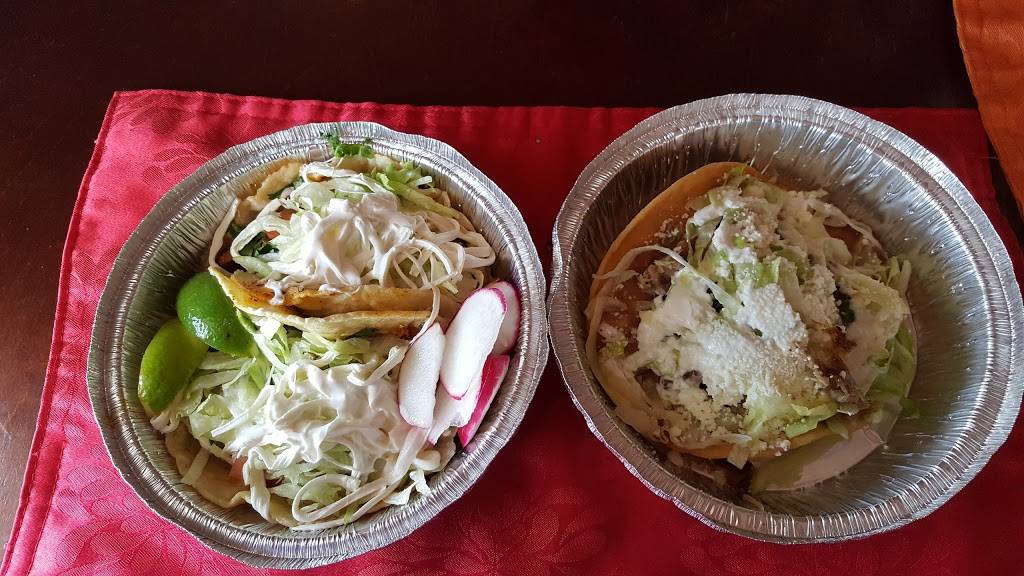 Mallys | restaurant | 602 Seneca Ave, Ridgewood, NY 11385, USA | 7183662795 OR +1 718-366-2795