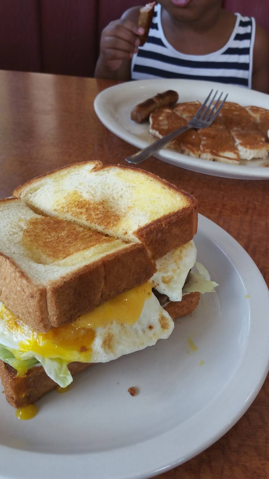 Royal Grill Restaurant | restaurant | 16031 W McNichols Rd, Detroit, MI 48235, USA | 3132737100 OR +1 313-273-7100