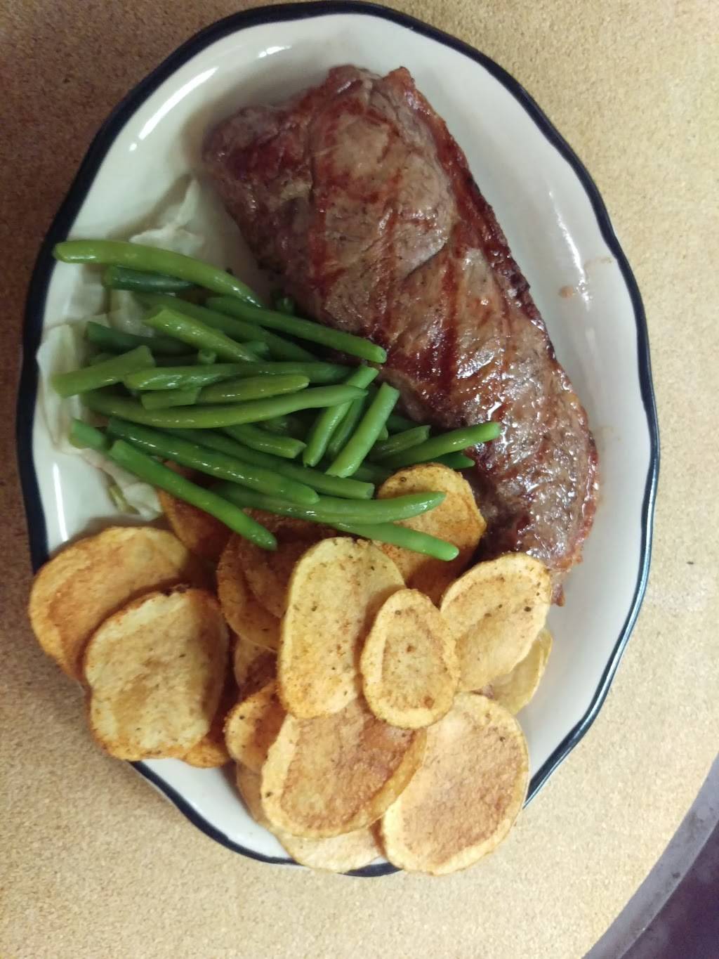 Snug Harbour | restaurant | 6447 PA-66, Fairmount City, PA 16224, USA | 8142753355 OR +1 814-275-3355