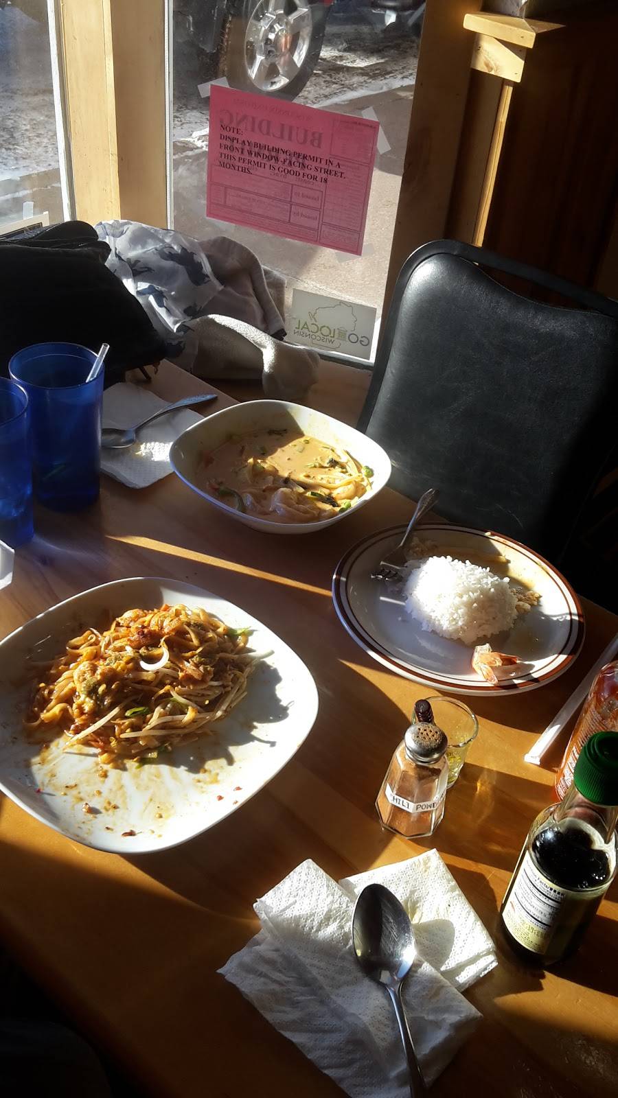 Thai Tai Kitchen | restaurant | 217 S Lake Ave, Phillips, WI 54555, USA | 7153392699 OR +1 715-339-2699