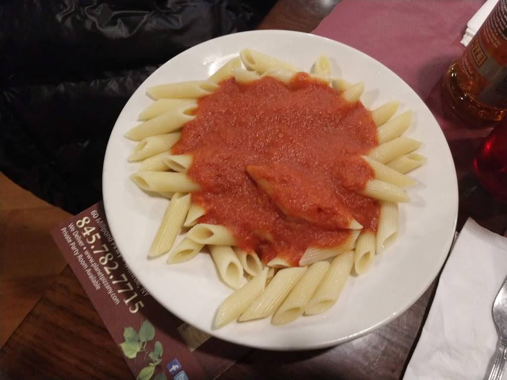 Planet Pizza | restaurant | 60 Millpond Pkwy, Monroe, NY 10950, USA | 8457827715 OR +1 845-782-7715