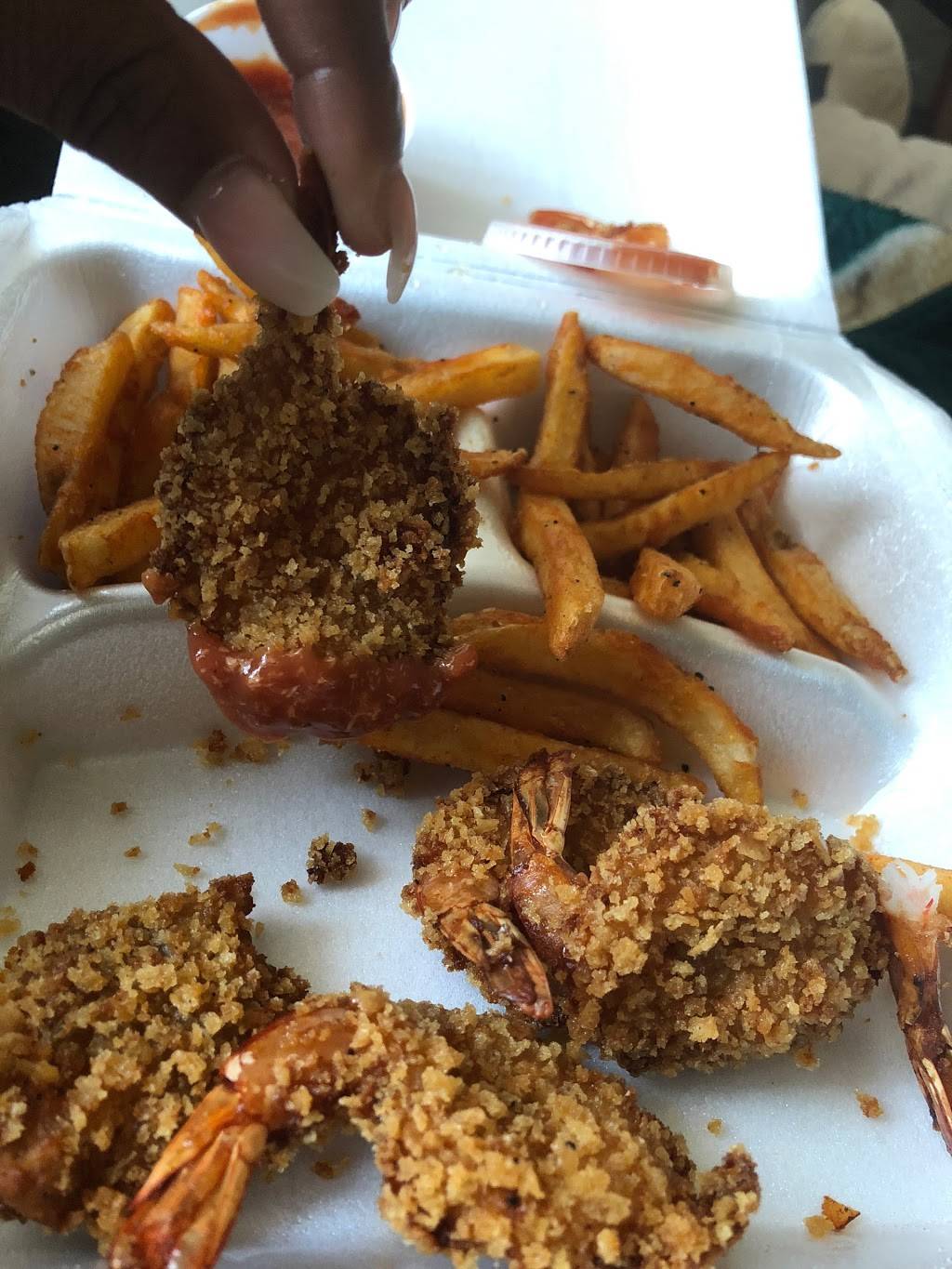 Le Corusse Rouge | restaurant | 4647 White Ln, Bakersfield, CA 93309, USA | 6618341611 OR +1 661-834-1611