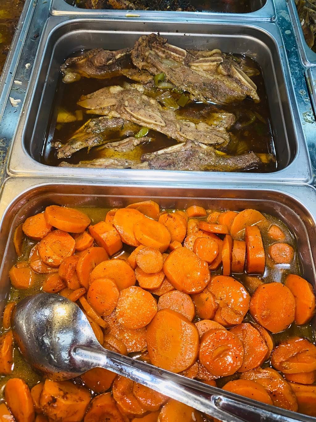 Two Sistas | restaurant | 1110 S Victory Dr, Houston, TX 77088, USA | 8325258413 OR +1 832-525-8413