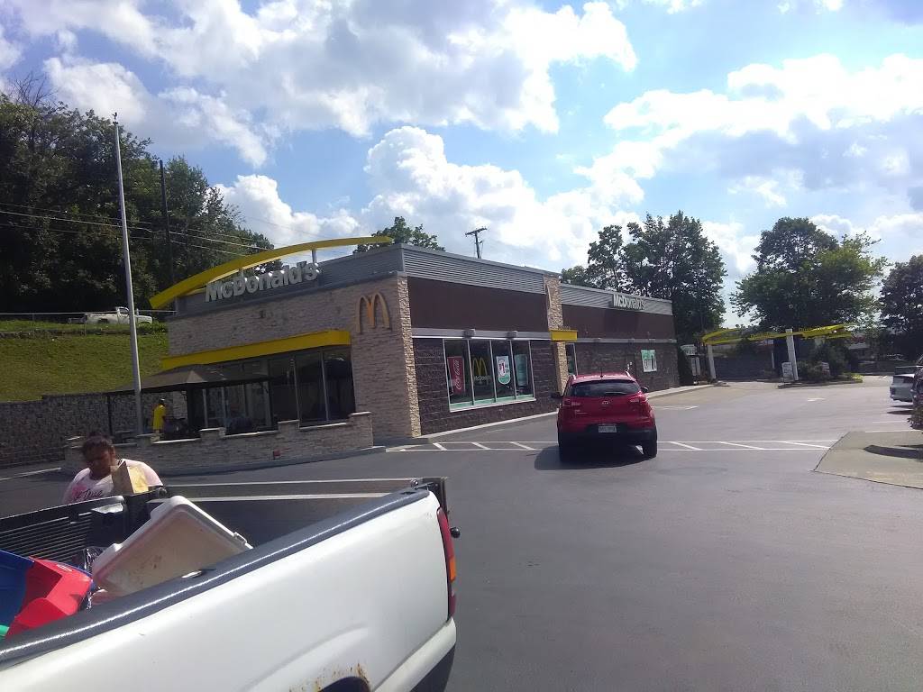 McDonalds | cafe | 555 Bluefield Ave, Bluefield, WV 24701, USA | 3043275828 OR +1 304-327-5828