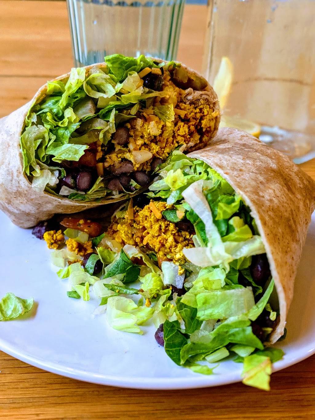 Hopscotch | restaurant | 113 Fort York Blvd, Toronto, ON M5V 0K2, Canada | 6473519333 OR +1 647-351-9333