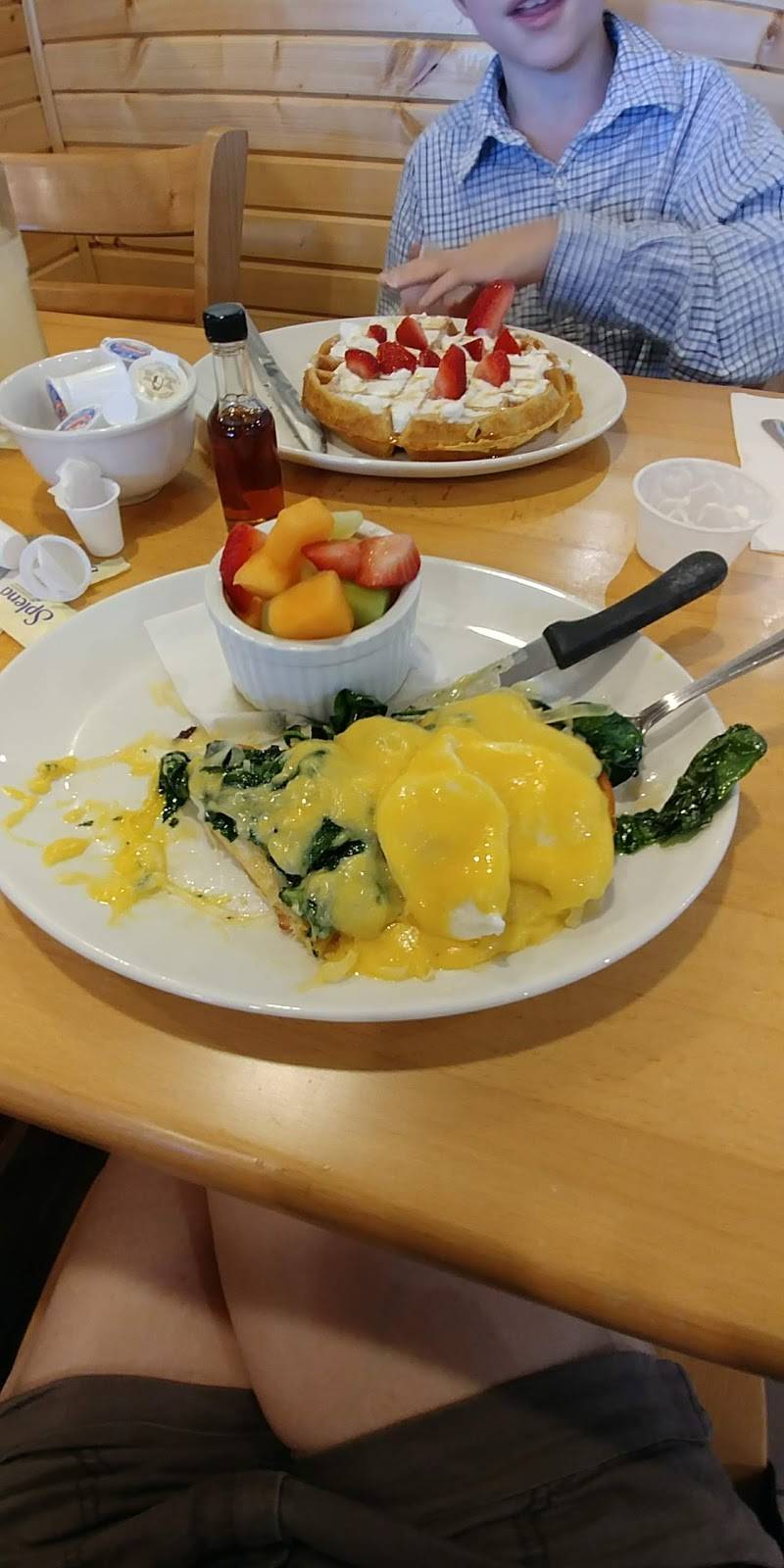 Sunset Grill | restaurant | 367 Cundles Rd E, Barrie, ON L4M 0G9, Canada | 7057379004 OR +1 705-737-9004