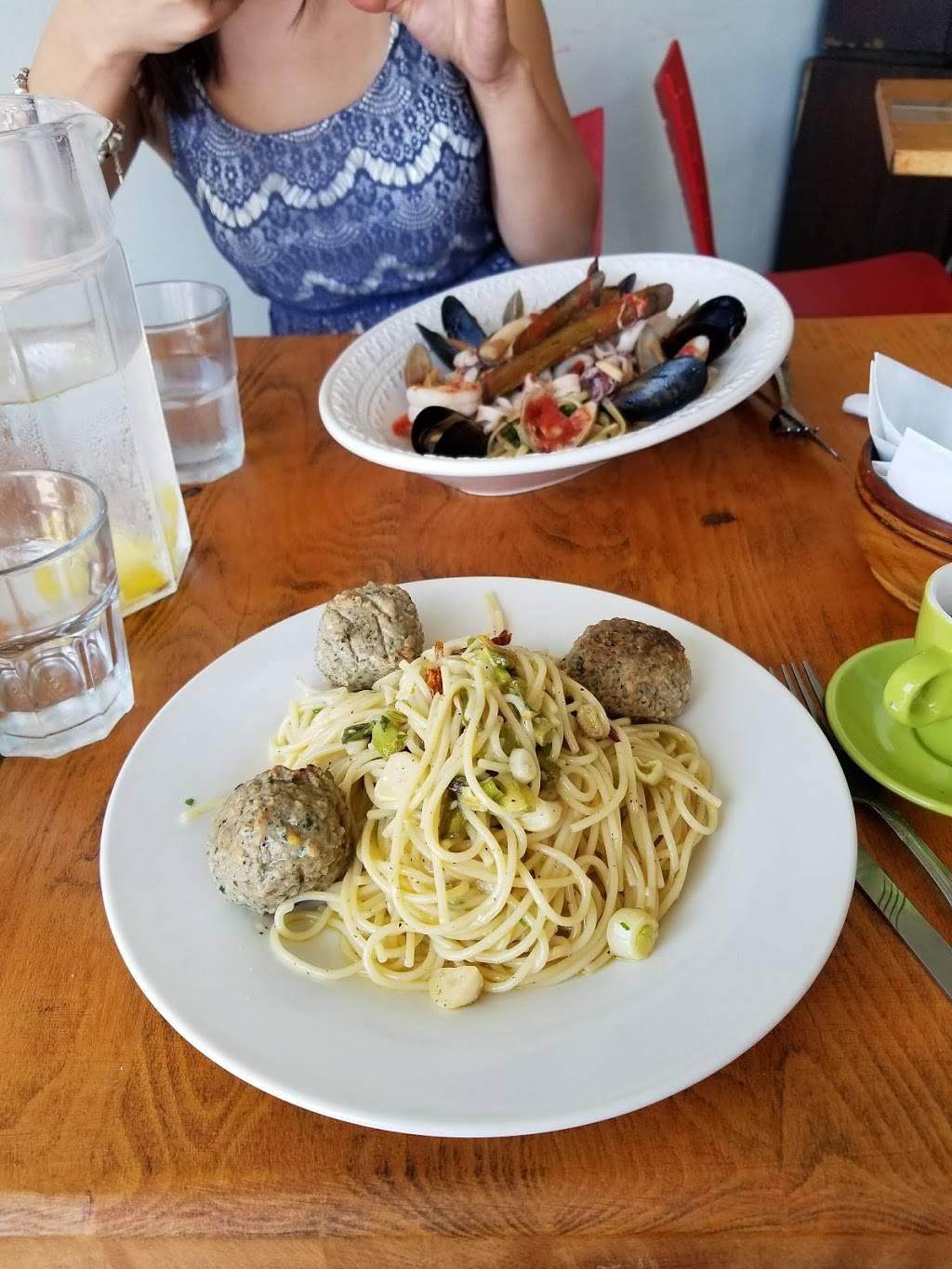 Piccola Italia Bistro | restaurant | 2140 W Doctor M.L.K. Jr Blvd, Tampa, FL 33607, USA | 8133484912 OR +1 813-348-4912