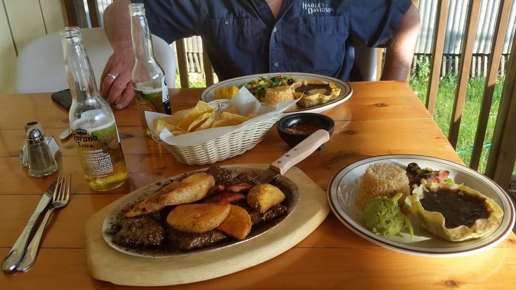 Coyote Flaco | restaurant | 50 Higgins Hwy, Mansfield Center, CT 06250, USA | 8604234414 OR +1 860-423-4414