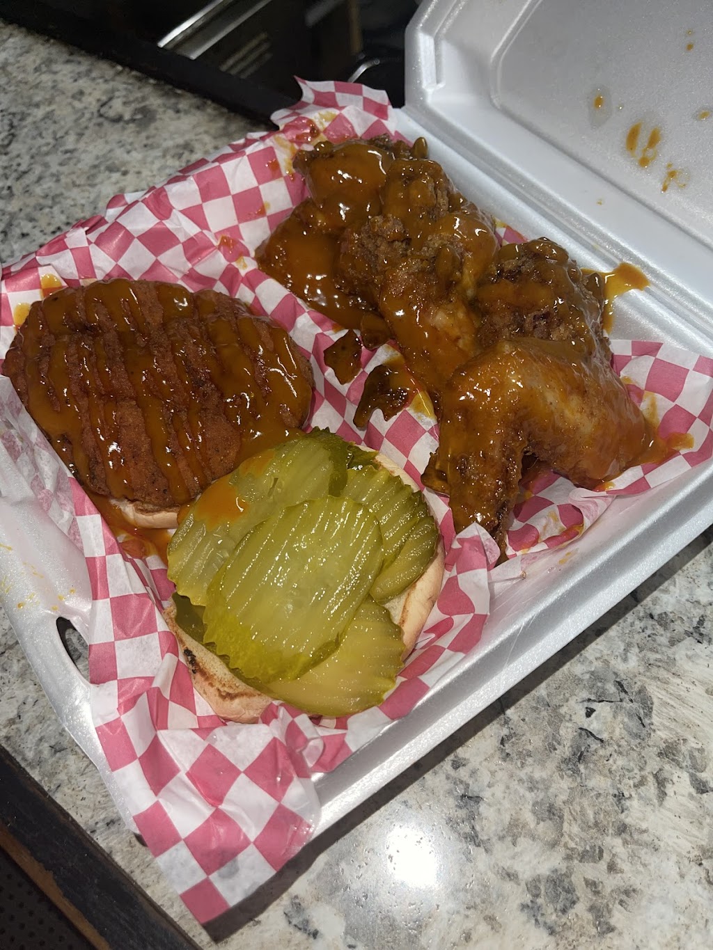 Vills Grill | restaurant | 10004 Abercorn St, Savannah, GA 31406, USA | 9125070825 OR +1 912-507-0825