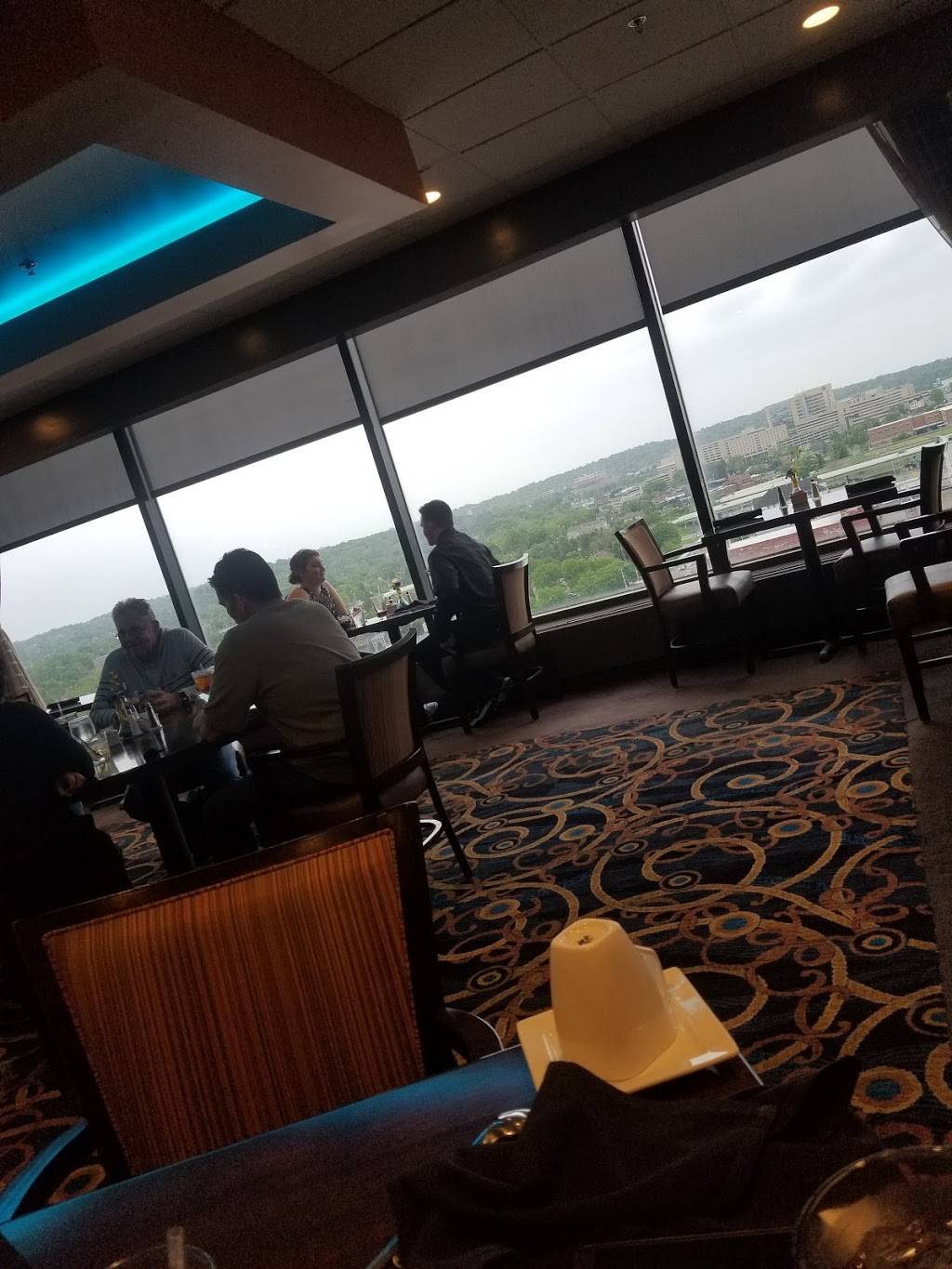 View 162 Rooftop Restaurant | restaurant | 33 E 5th St, Dayton, OH 45402, USA | 9372240800 OR +1 937-224-0800