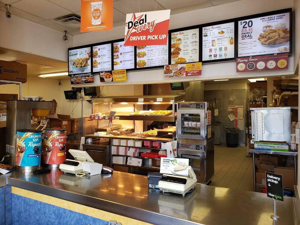 Churchs Chicken | restaurant | 6260 S 35th Ave #170, Phoenix, AZ 85040, USA | 6022325737 OR +1 602-232-5737