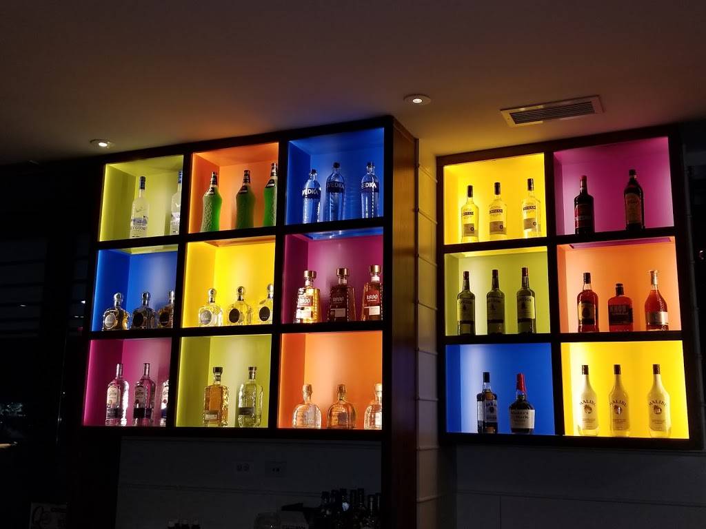 Salsa Street Randhurst Mall | restaurant | 211 Randhurst Village Dr, Mt Prospect, IL 60056, USA | 8477491801 OR +1 847-749-1801