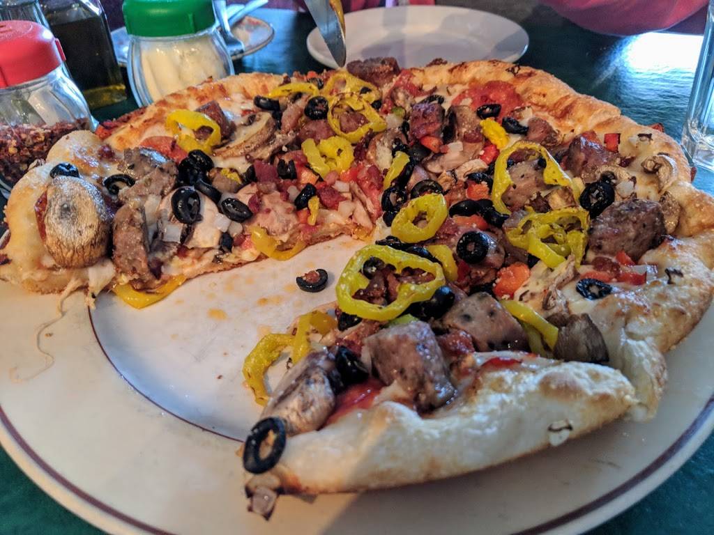 Peppers Italian Restaurant | restaurant | 12401 Detroit Ave, Lakewood, OH 44107, USA | 2162266191 OR +1 216-226-6191