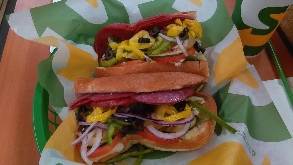 Subway | meal takeaway | 2701 Broadway, Sacramento, CA 95818, USA | 9163453059 OR +1 916-345-3059