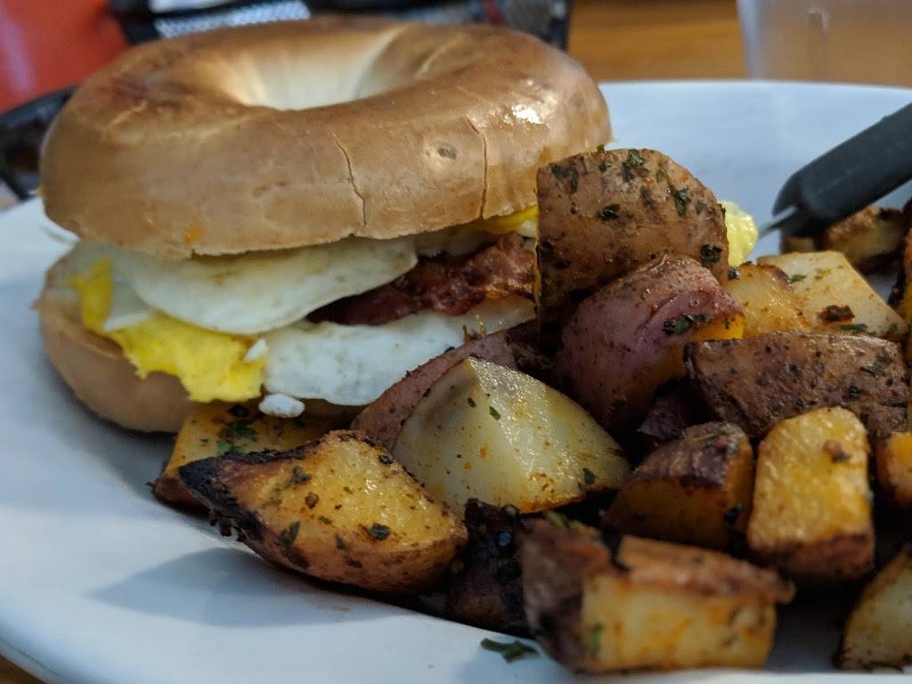 Swanton Street Diner | restaurant | 72 Swanton St, Winchester, MA 01890, USA | 7817219666 OR +1 781-721-9666