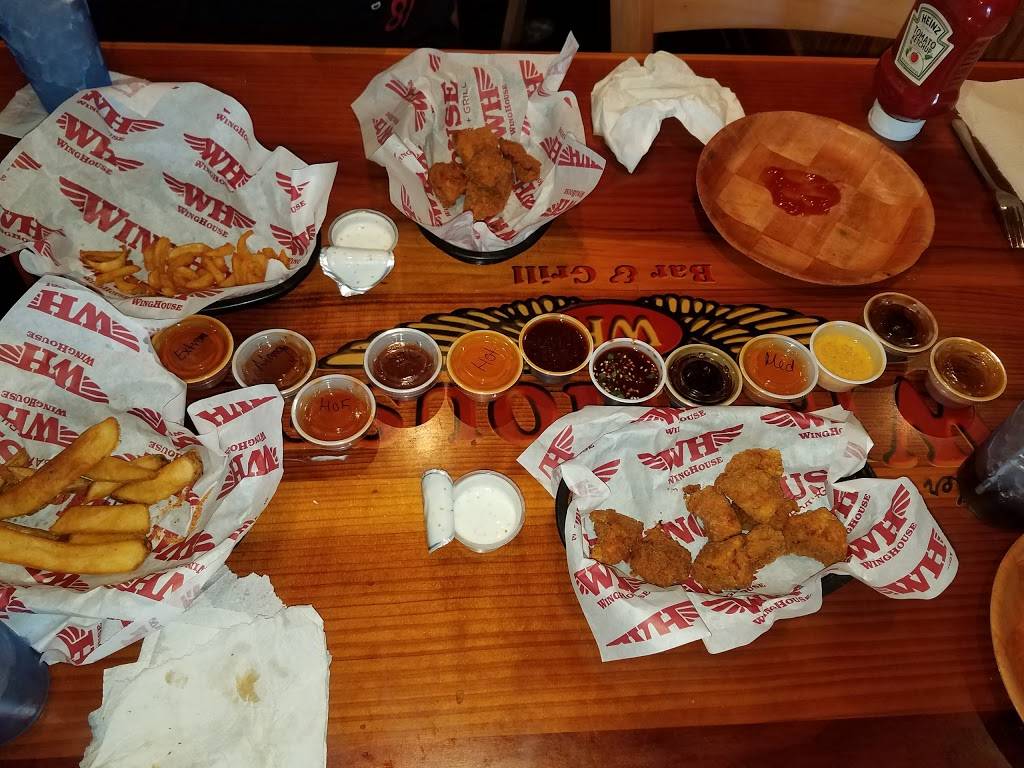 The WingHouse of Kirkman Rd | restaurant | 3789 S Kirkman Rd, Orlando, FL 32811, USA | 4074729464 OR +1 407-472-9464