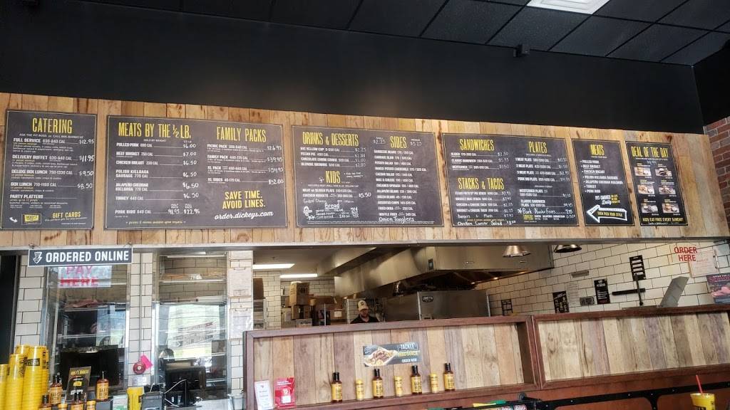 Dickeys Barbecue Pit | restaurant | 10853 Hardin Valley Rd, Knoxville, TN 37932, USA | 8654548338 OR +1 865-454-8338