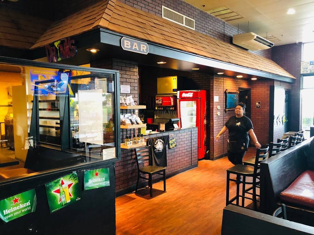 Brick Oven Pizza | restaurant | 889 Kamokila Blvd, Kapolei, HI 96707, USA | 8086748561 OR +1 808-674-8561