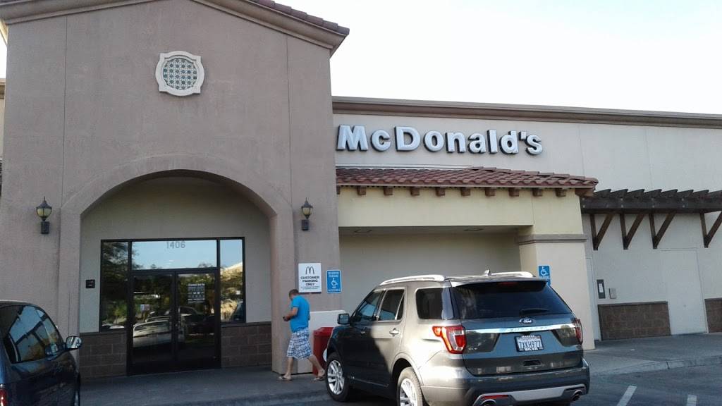 McDonalds | cafe | 1406 W Yosemite Ave, Madera, CA 93637, USA | 5596649310 OR +1 559-664-9310