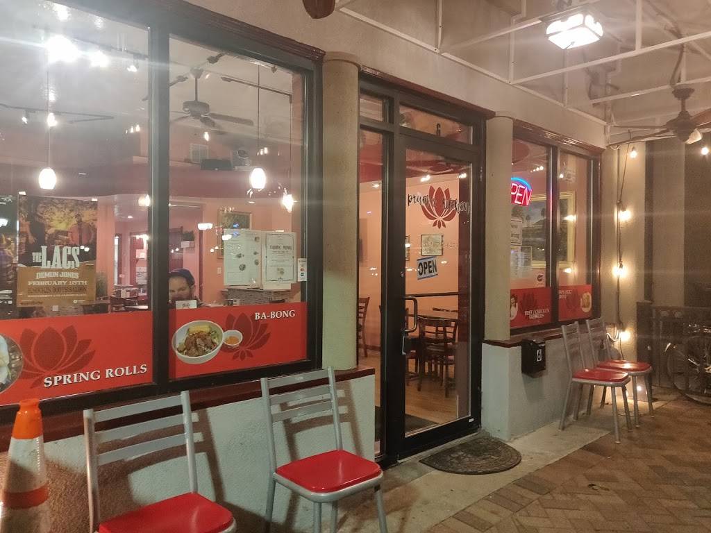 Prums Kitchen | restaurant | 6 S Main St, Gainesville, FL 32601, USA | 3527926274 OR +1 352-792-6274