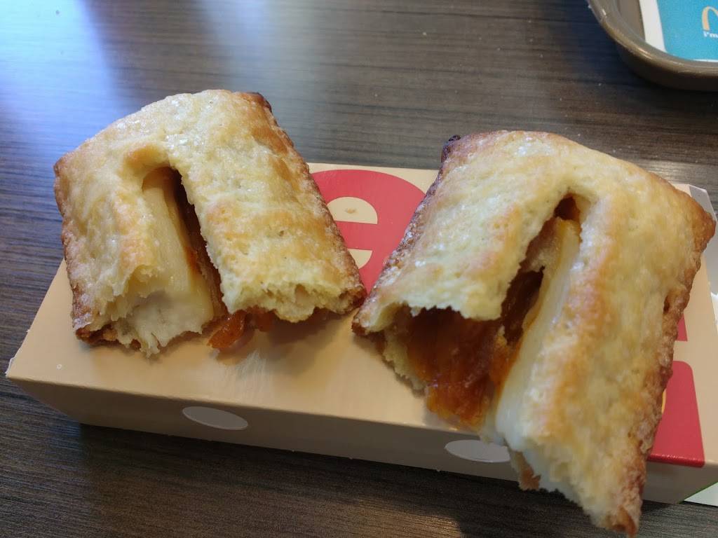 McDonalds | cafe | 824 S Dixie Hwy, Hoopeston, IL 60942, USA | 2172839333 OR +1 217-283-9333