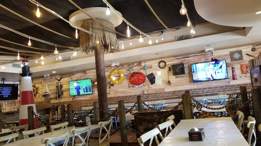 Crab Fever | restaurant | 1420 E Plaza Blvd d2, National City, CA 91950, USA | 6197737357 OR +1 619-773-7357