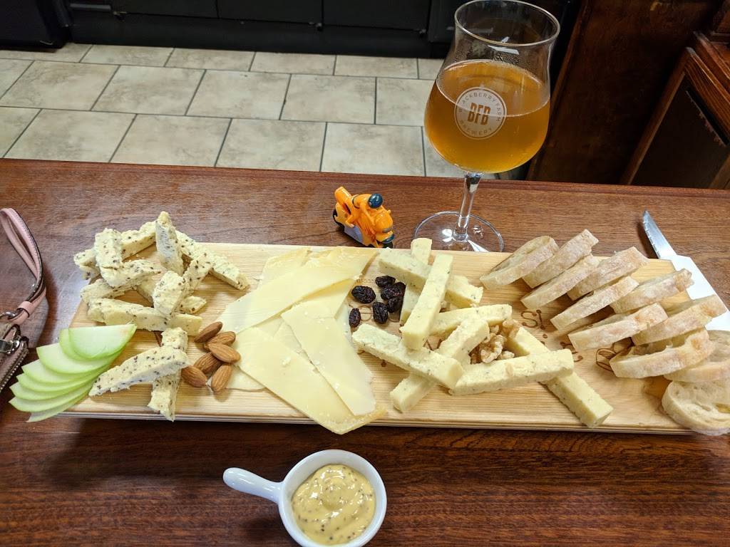 Accent On Wine & More | restaurant | 132 S Main St, Summerville, SC 29483, USA | 8438321212 OR +1 843-832-1212