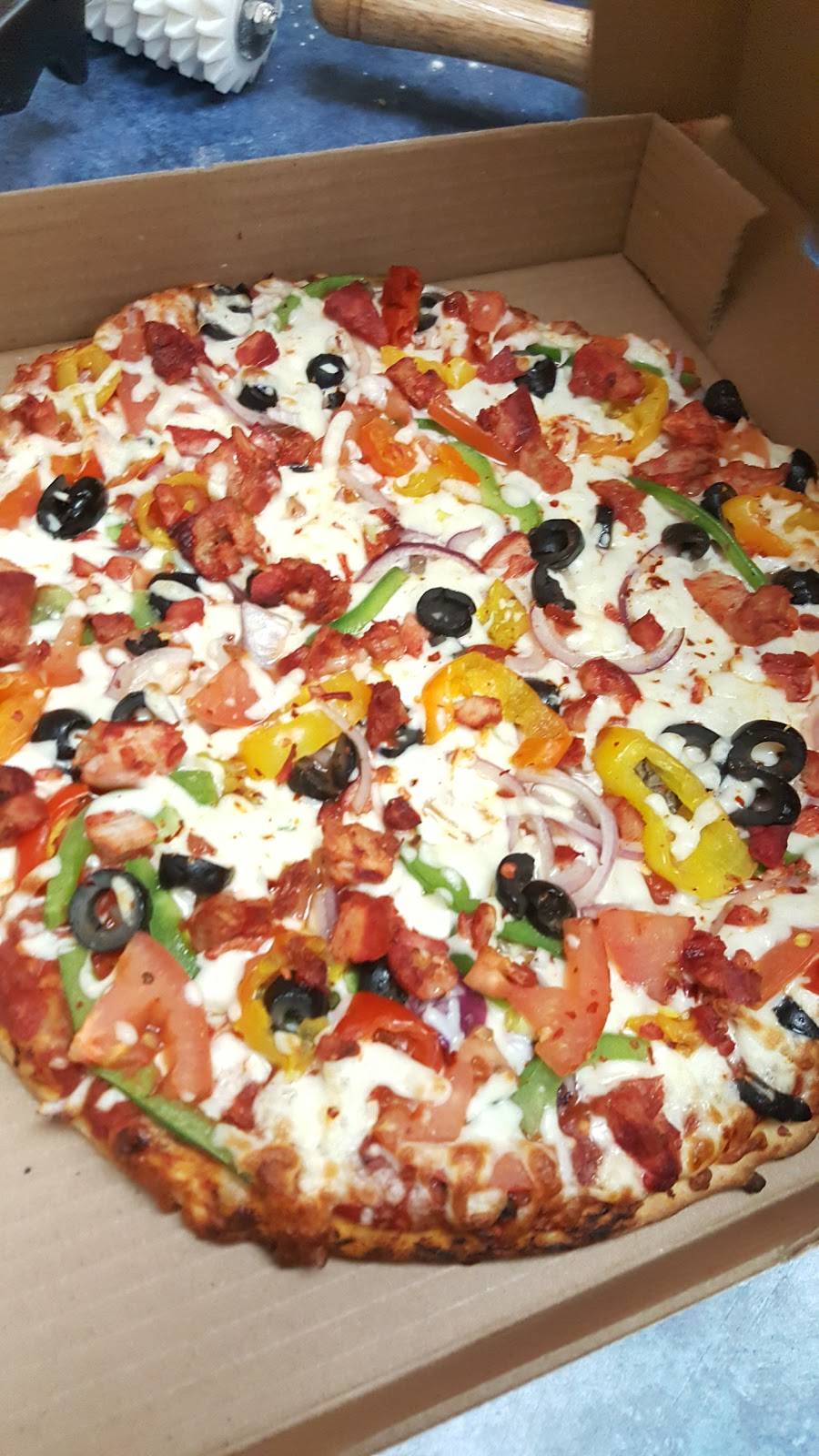 MAN OSALWA Foods- Pizza -Burgers -Shawarma- Pakistani / Indian  | restaurant | 18 Rambler Dr, Brampton, ON L6W 1E2, Canada | 9054538889 OR +1 905-453-8889