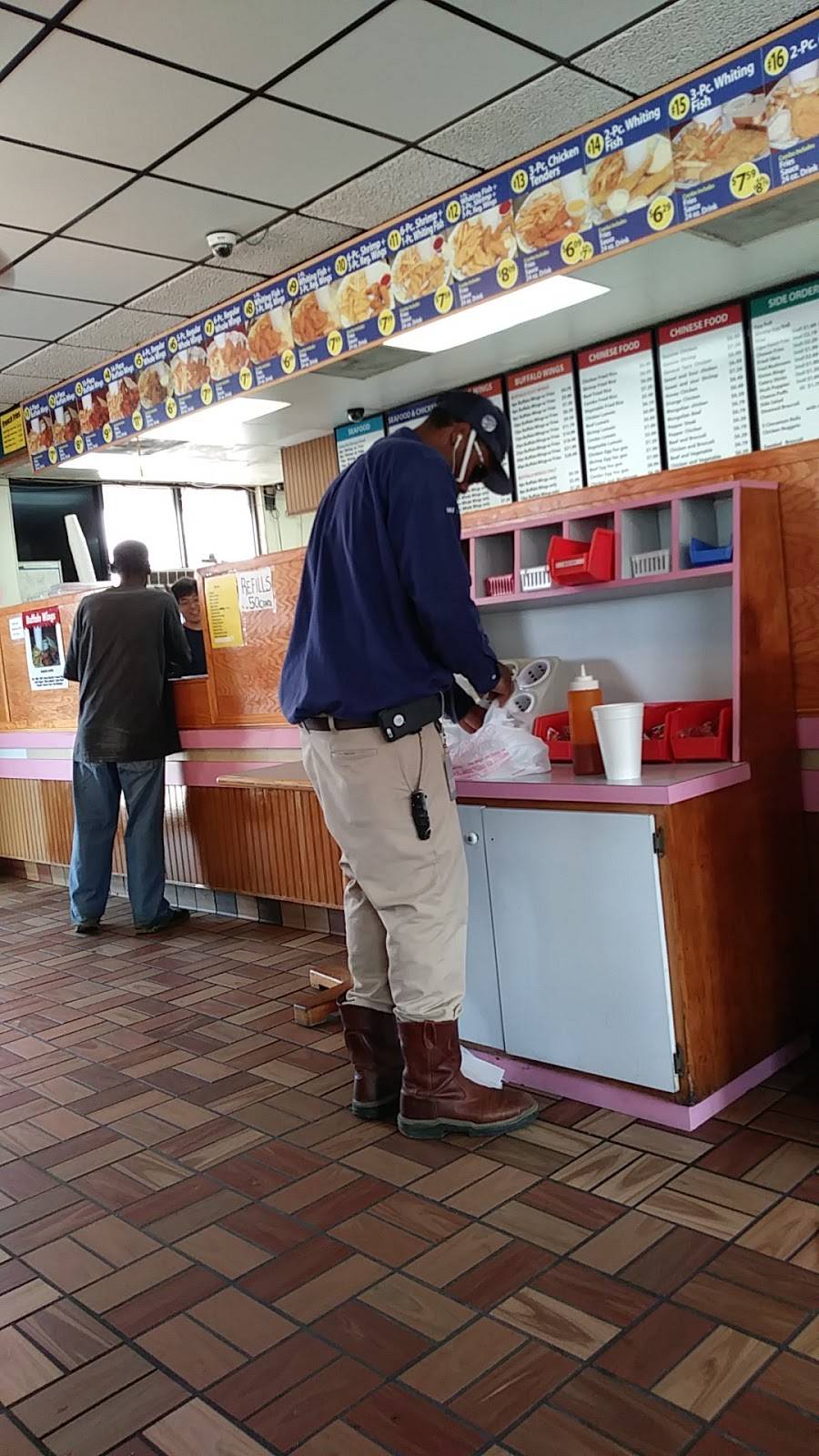 ENSLEYS SEAFOOD EXPRESS III | restaurant | 2161 Carson Rd, Birmingham, AL 35215, USA | 2058150990 OR +1 205-815-0990