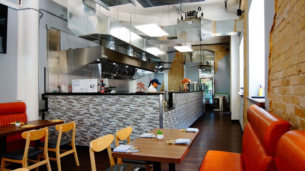 Blue Whale Fancy Food Restaurant | restaurant | 136 E Main Plaza, San Antonio, TX 78205, USA | 2109018888 OR +1 210-901-8888