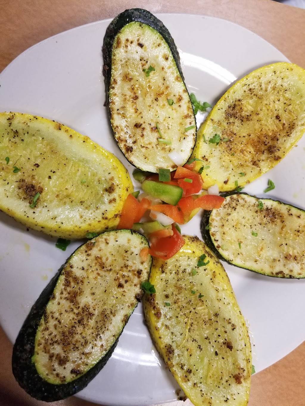 Tabouleh Cafe | restaurant | 7645 Merrill Rd #201, Jacksonville, FL 32277, USA | 9047456900 OR +1 904-745-6900