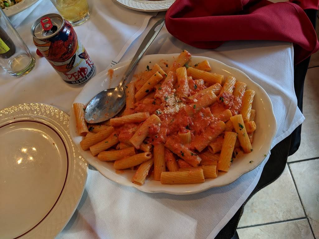 Mafaldas | restaurant | 3681 Nottingham Way, Hamilton Township, NJ 08690, USA | 6095875800 OR +1 609-587-5800