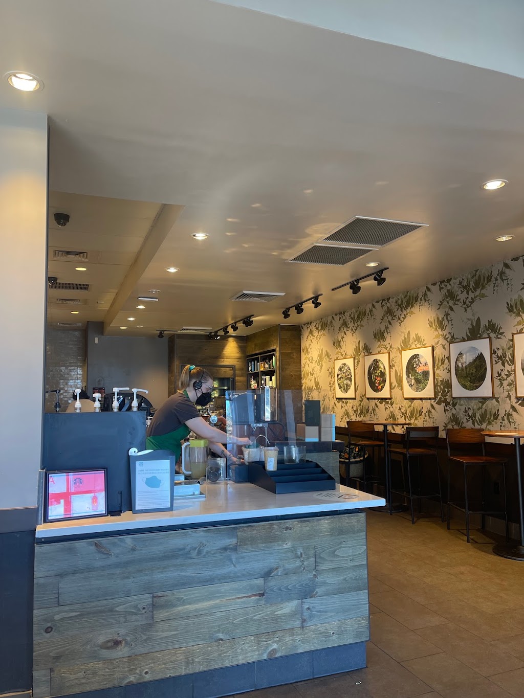 Starbucks | cafe | 3551 S Tower Rd, Aurora, CO 80013, USA | 3036801137 OR +1 303-680-1137