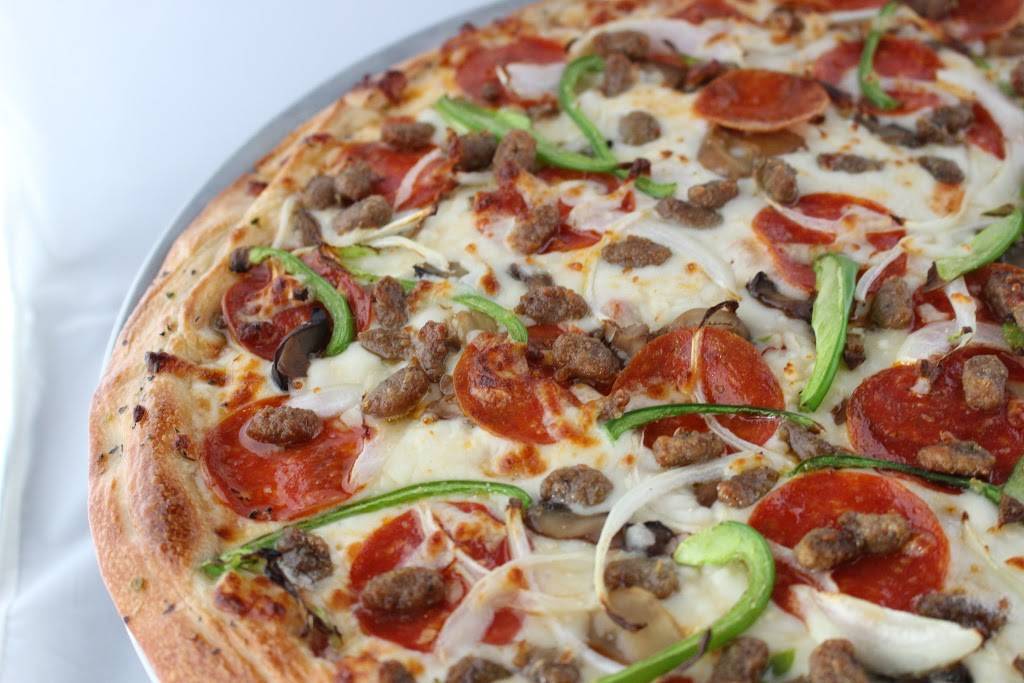 Van Born Tavern & Grill | restaurant | 22426 Van Born Rd, Dearborn Heights, MI 48125, USA | 3132549635 OR +1 313-254-9635