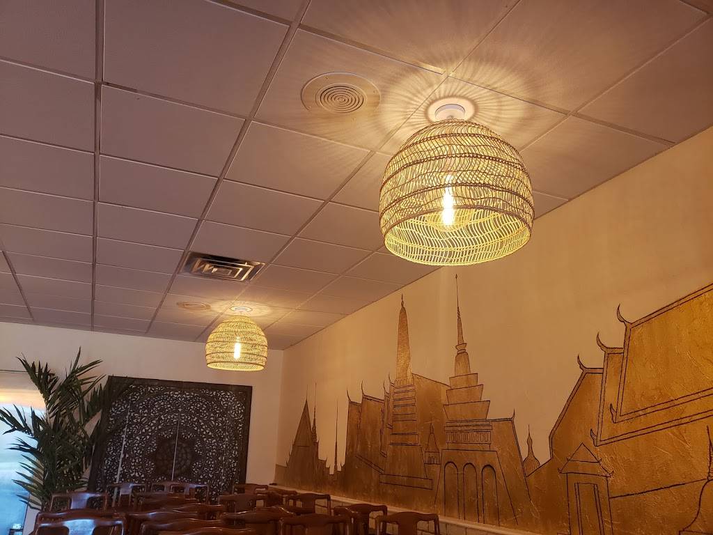 Little Siam | restaurant | 208 W Wisconsin Ave, Neenah, WI 54956, USA | 9202156537 OR +1 920-215-6537