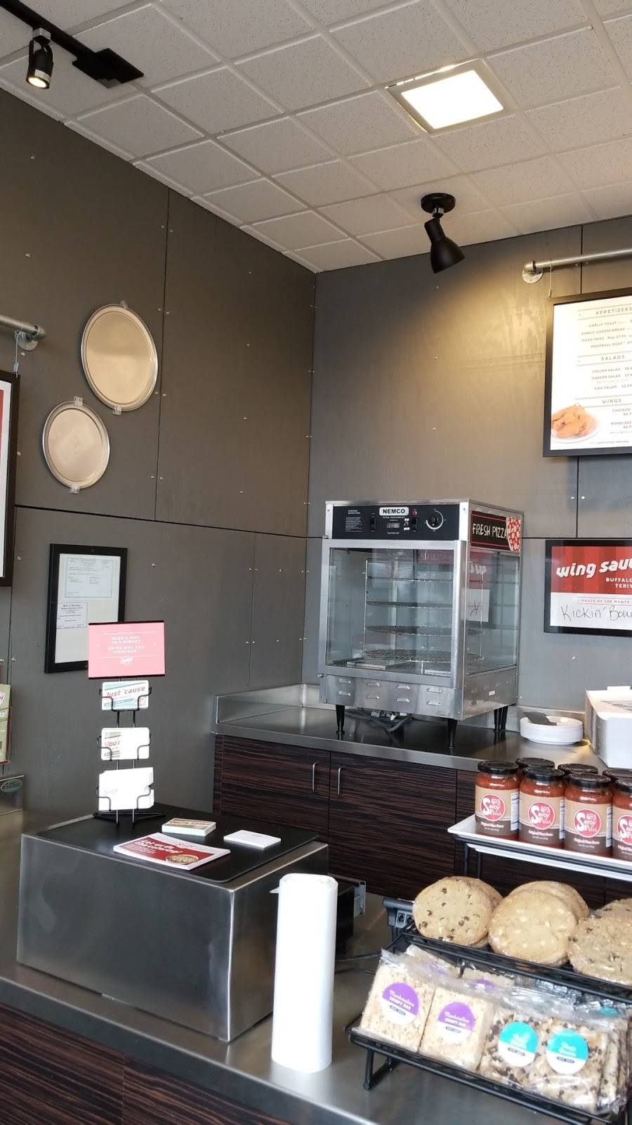 Reds Savoy Pizza | restaurant | 3250 Denmark Ave, Eagan, MN 55123, USA | 6514546400 OR +1 651-454-6400