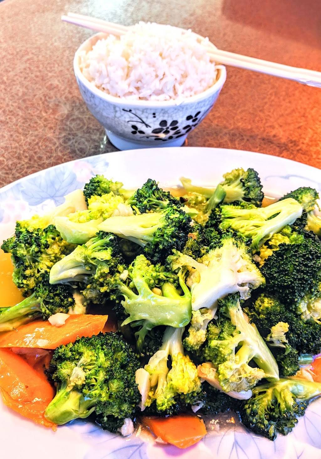 China Garden Chinese Restaurant | restaurant | 136 E Walworth Ave, Delavan, WI 53115, USA | 2627493111 OR +1 262-749-3111