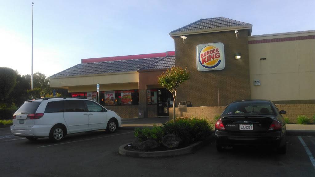 Burger King | restaurant | 2714 El Centro Rd, Sacramento, CA 95833, USA | 9169274857 OR +1 916-927-4857
