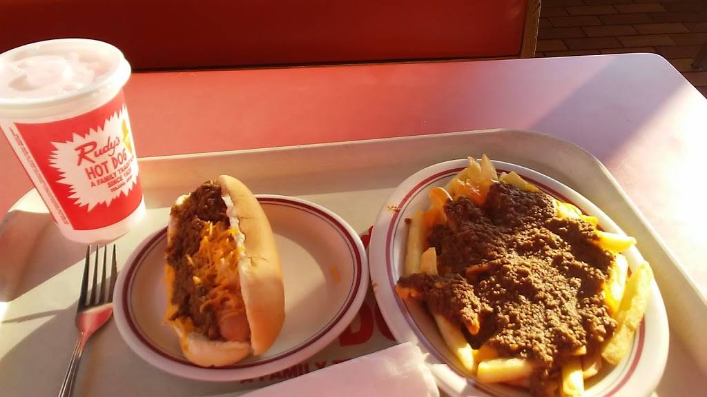 Rudys Hot Dog | restaurant | 946 W Sylvania Ave, Toledo, OH 43612, USA | 4194787095 OR +1 419-478-7095