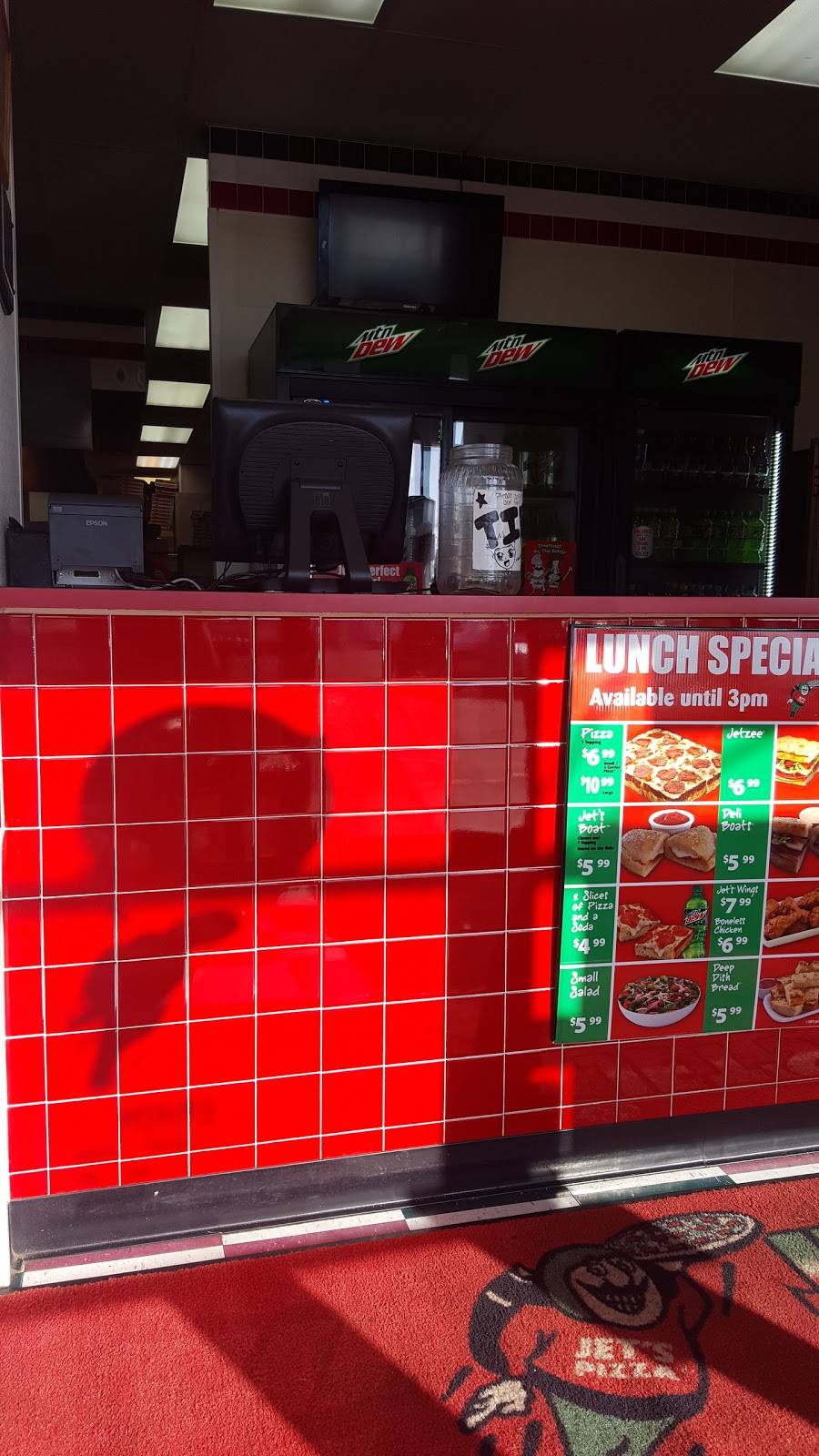 Jets Pizza | meal delivery | 1669 E Main St, Owosso, MI 48867, USA | 9897234100 OR +1 989-723-4100