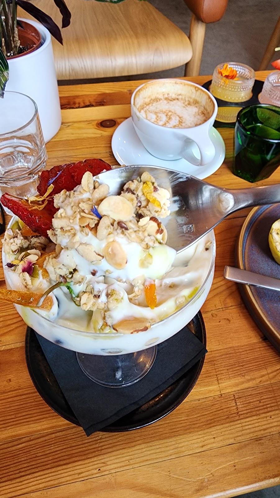 The Vibe | restaurant | 3250 Adams Ave Ste 101, San Diego, CA 92116, USA | 6192289180 OR +1 619-228-9180