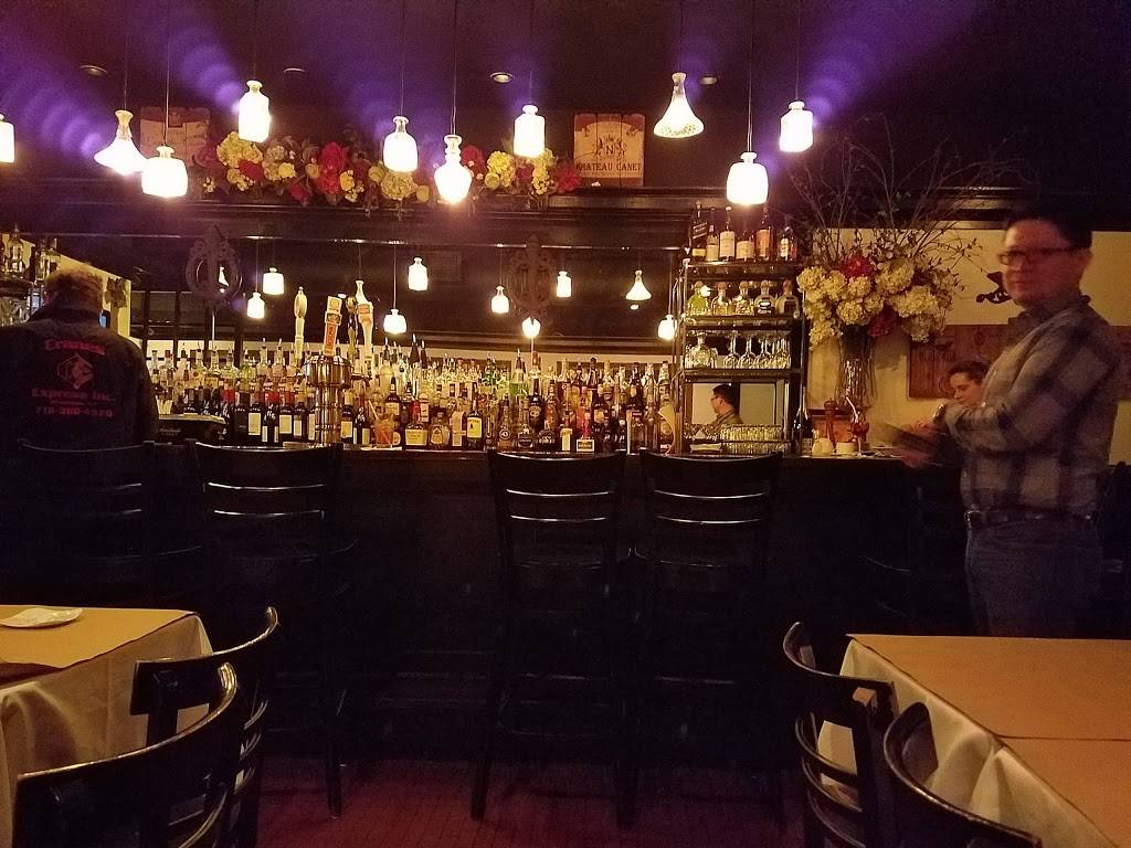 Heirloom Tavern | restaurant | 32 Railroad Ave, Glen Head, NY 11545, USA | 5166866633 OR +1 516-686-6633