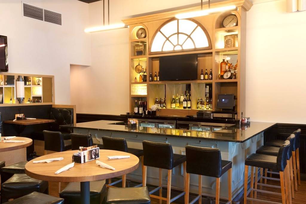 Lou Malnatis Pizzeria | meal delivery | 958 W Wrightwood Ave, Chicago, IL 60614, USA | 7738324030 OR +1 773-832-4030